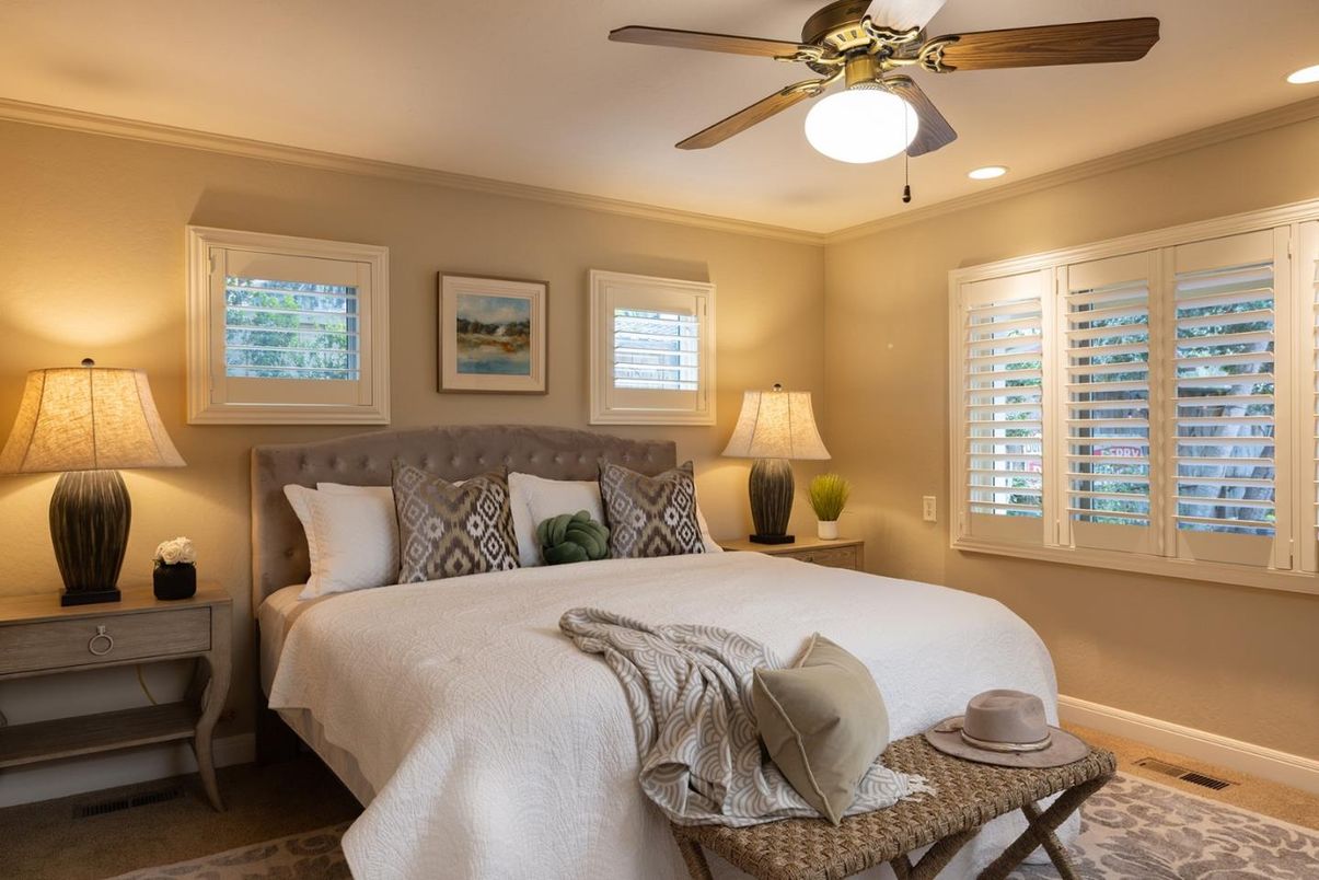 Bedroom, Interior, Recessed Lighting