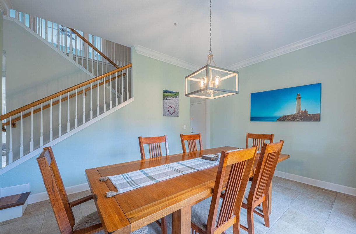 Dining room, Interior, Pendant Lights