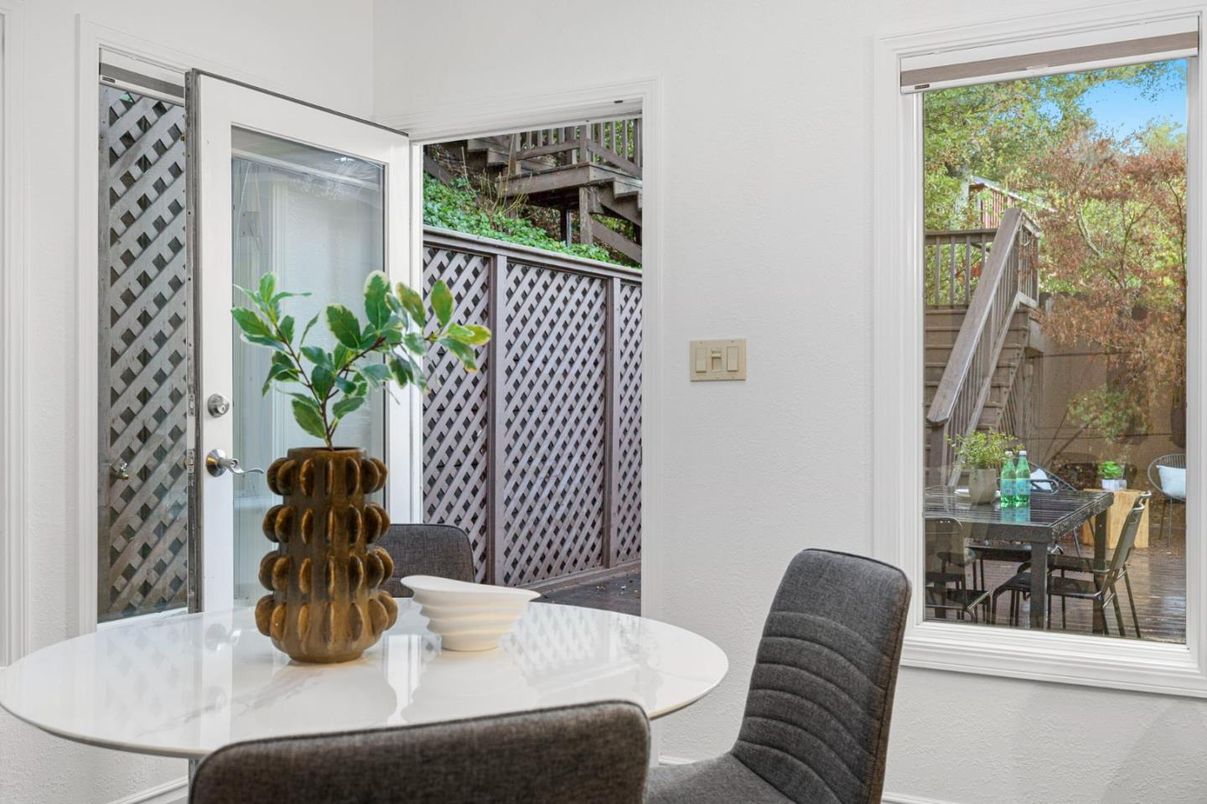 Dining room, Interior