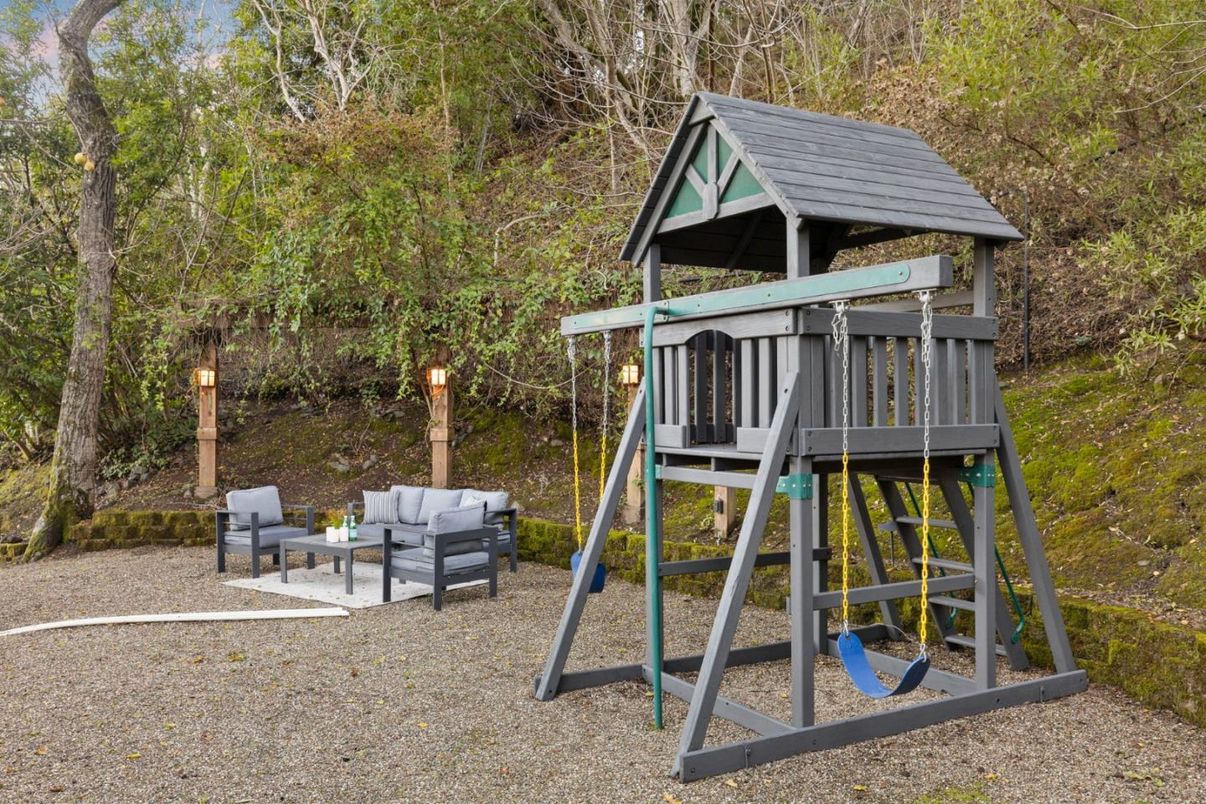 Backyard, Exterior, Playground