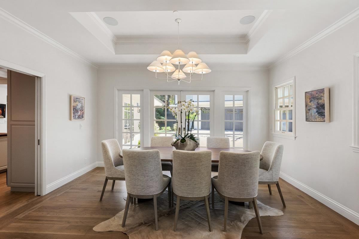 Chandelier, Dining room, Interior, Wood Texture Flooring