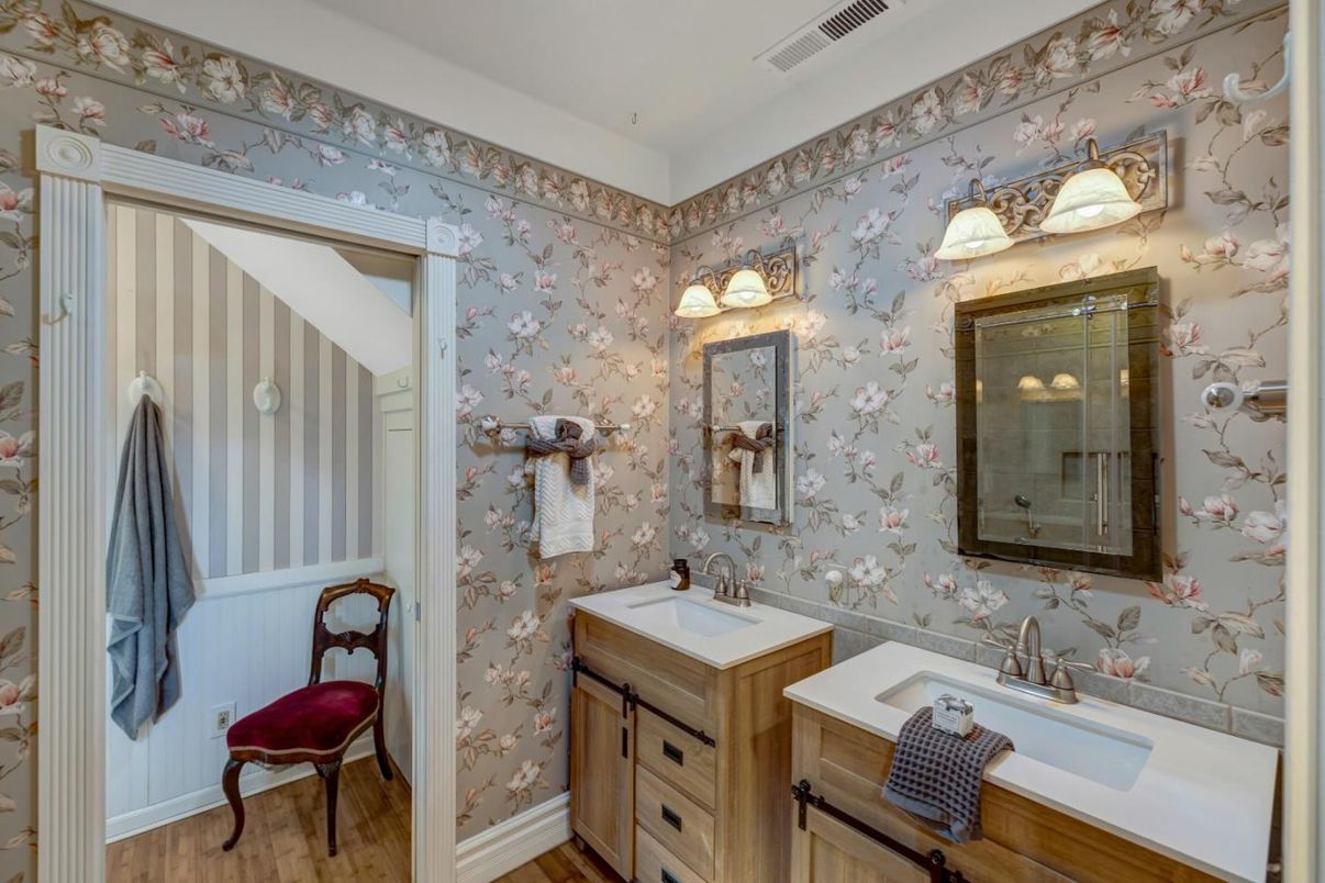 Bathroom, Dual Sink Vanities, Interior, Wood Texture Flooring