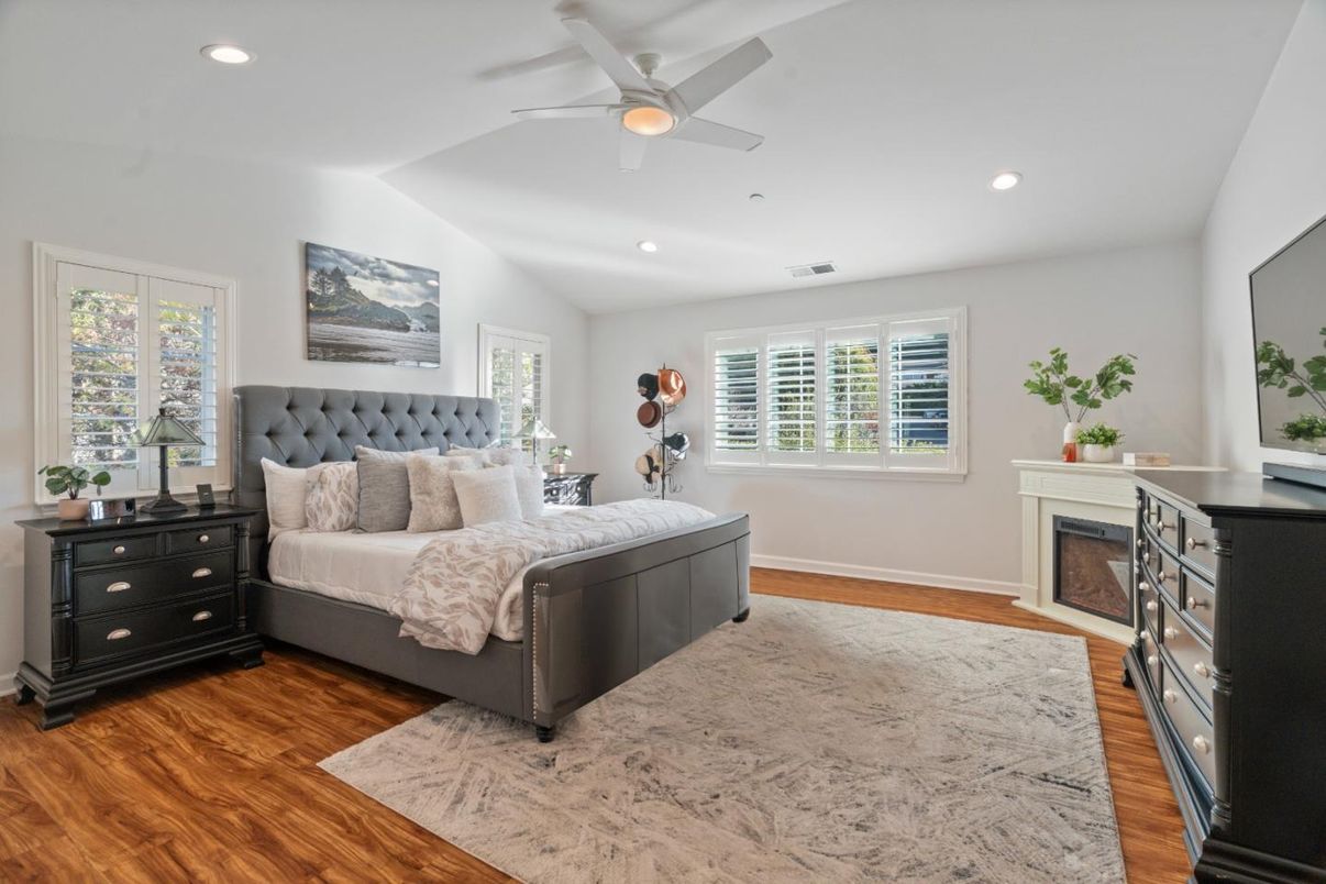 Bedroom, Fireplace, Interior, Recessed Lighting, Wood Texture Flooring