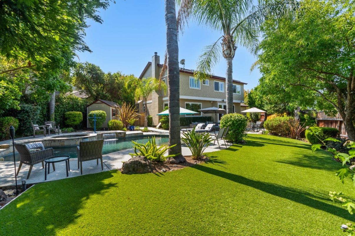 Backyard, Exterior, Pool