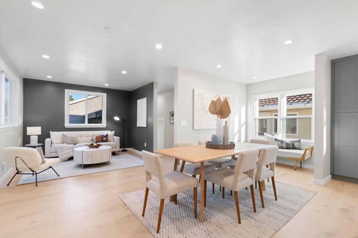 Dining room, Interior, Living room, Recessed Lighting, Wood Texture Flooring