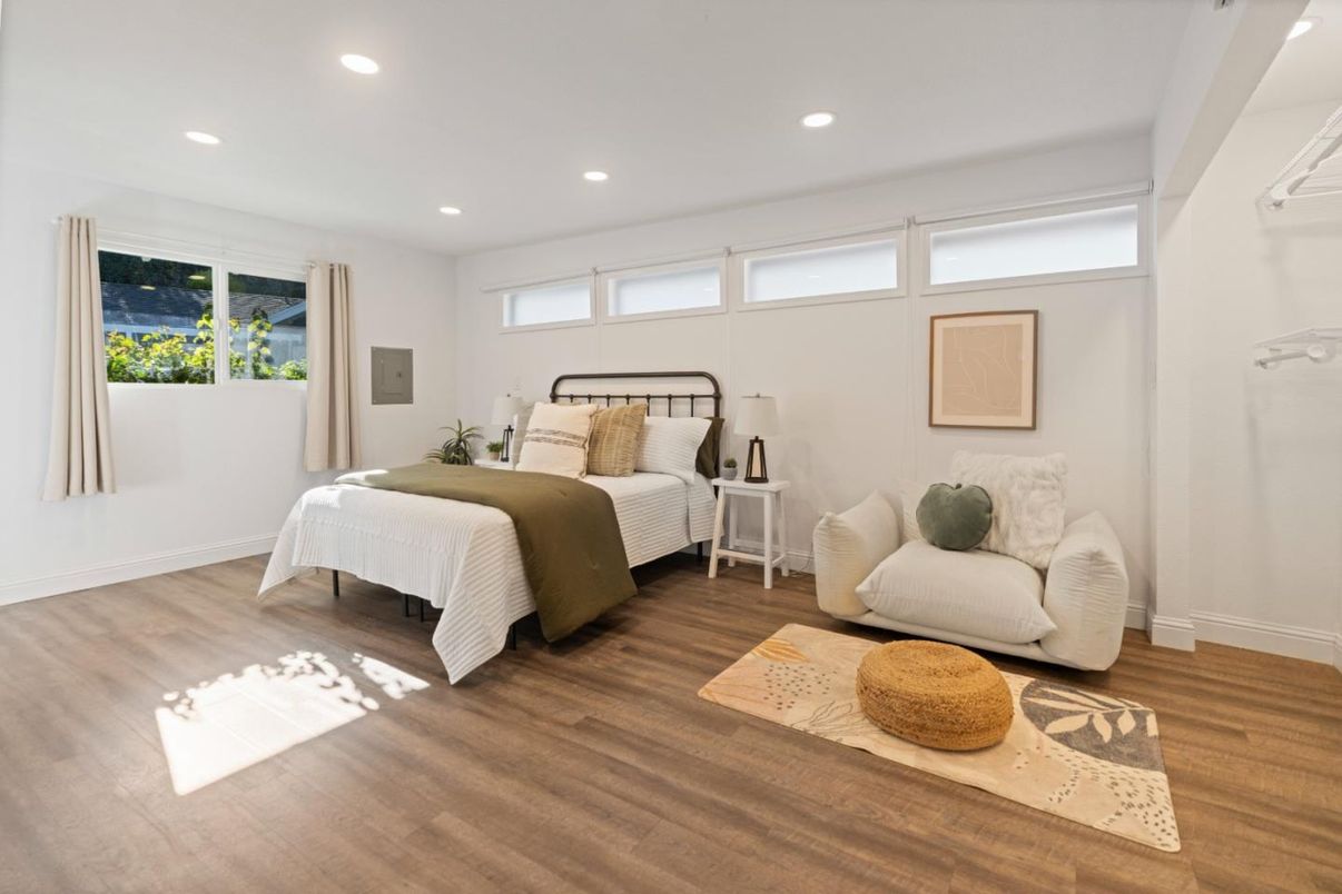 Bedroom, Interior, Recessed Lighting, Wood Texture Flooring