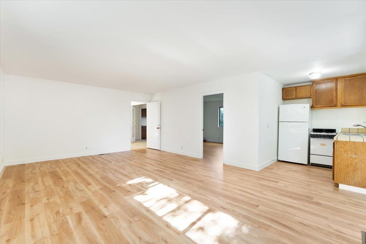 Empty room, Interior, Kitchen, Wood Texture Flooring