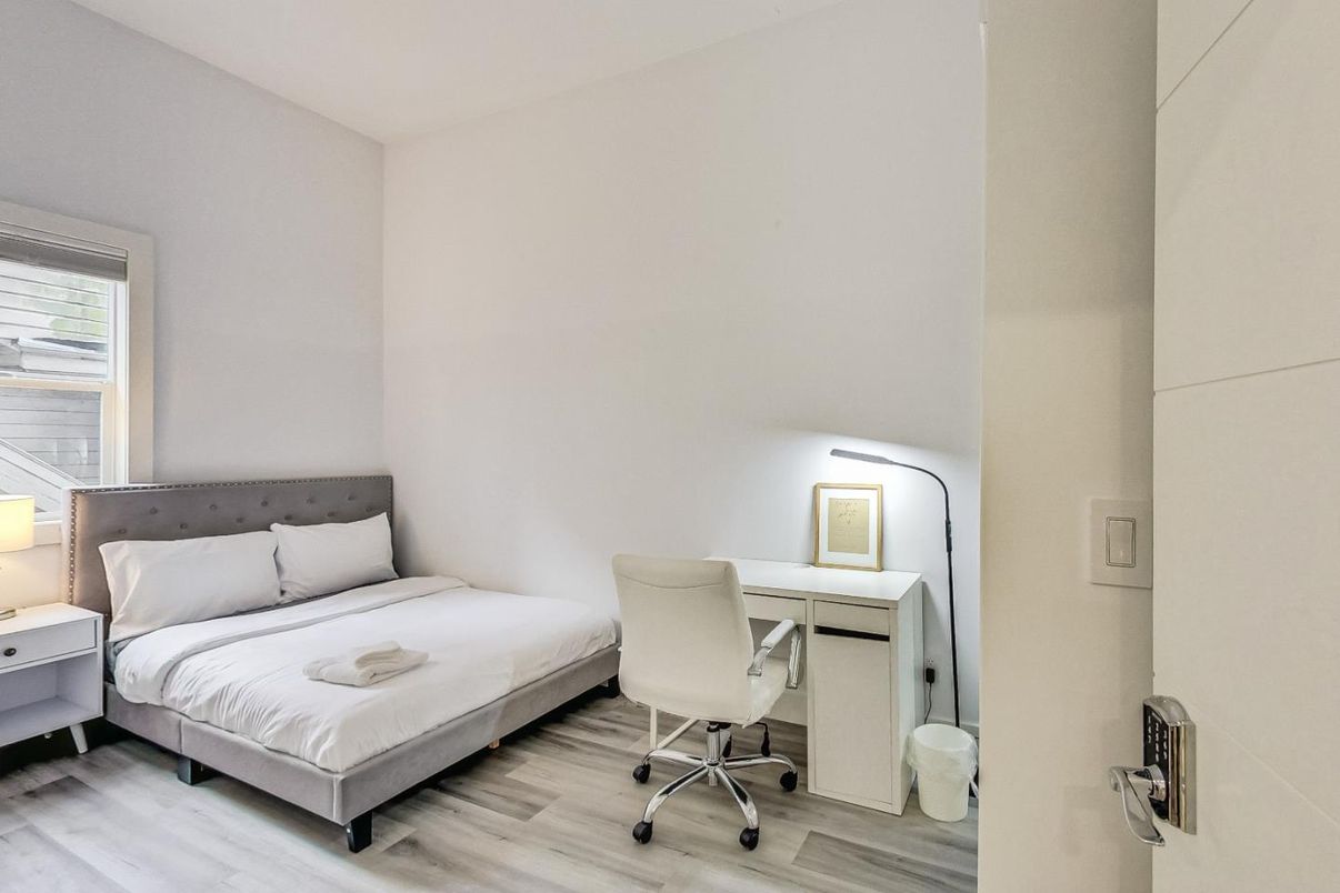 Bedroom, Home Office, Interior, Wood Texture Flooring