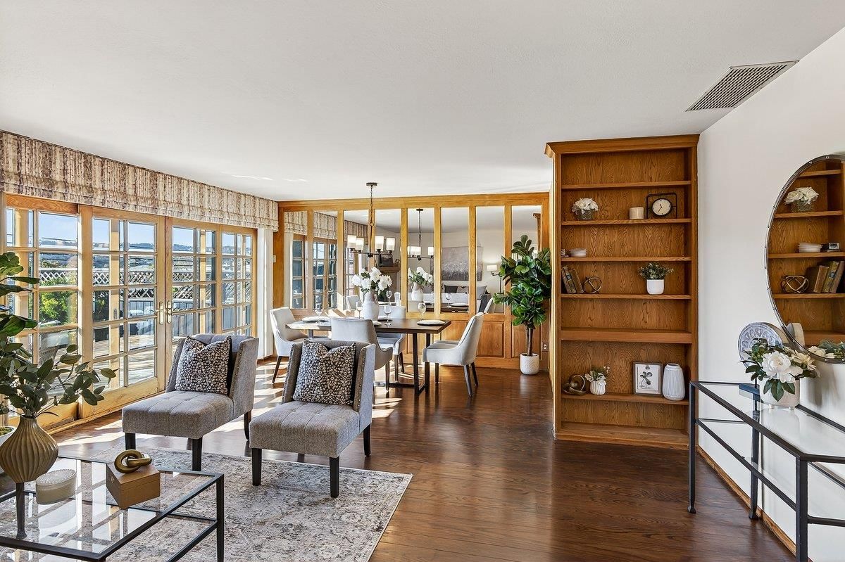 Chandelier, Dining room, Interior, Living room, Wood Texture Flooring