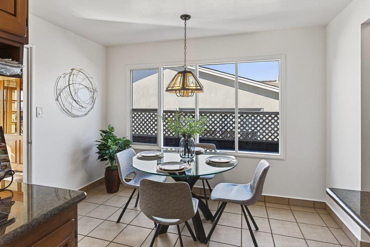 Dining room, Interior, Pendant Lights