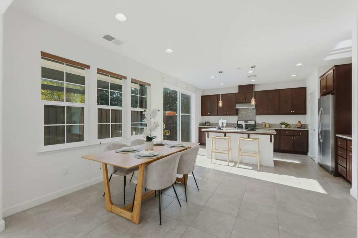 Dining room, Interior, Kitchen, Pendant Lights, Recessed Lighting