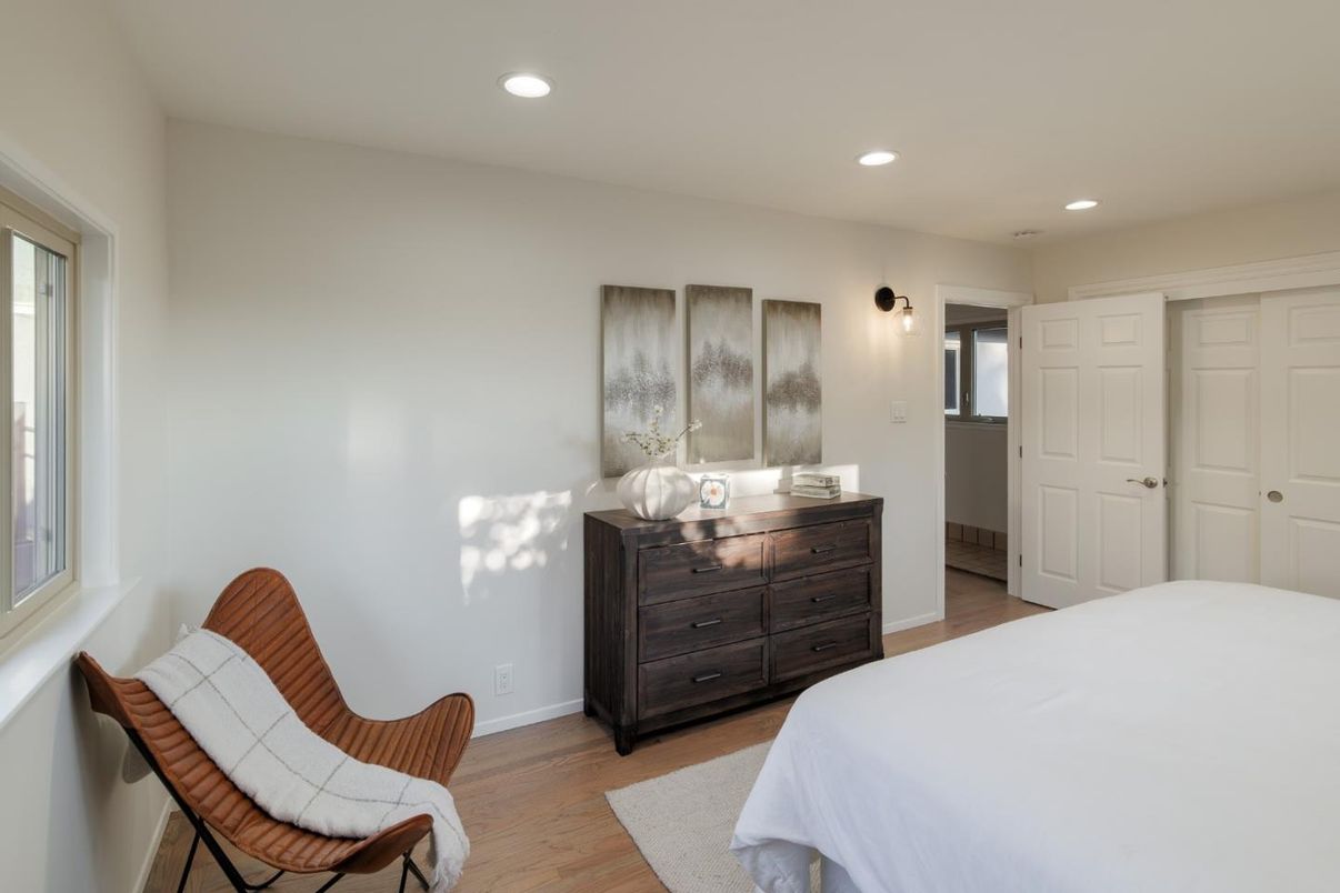 Bedroom, Interior, Recessed Lighting, Wood Texture Flooring