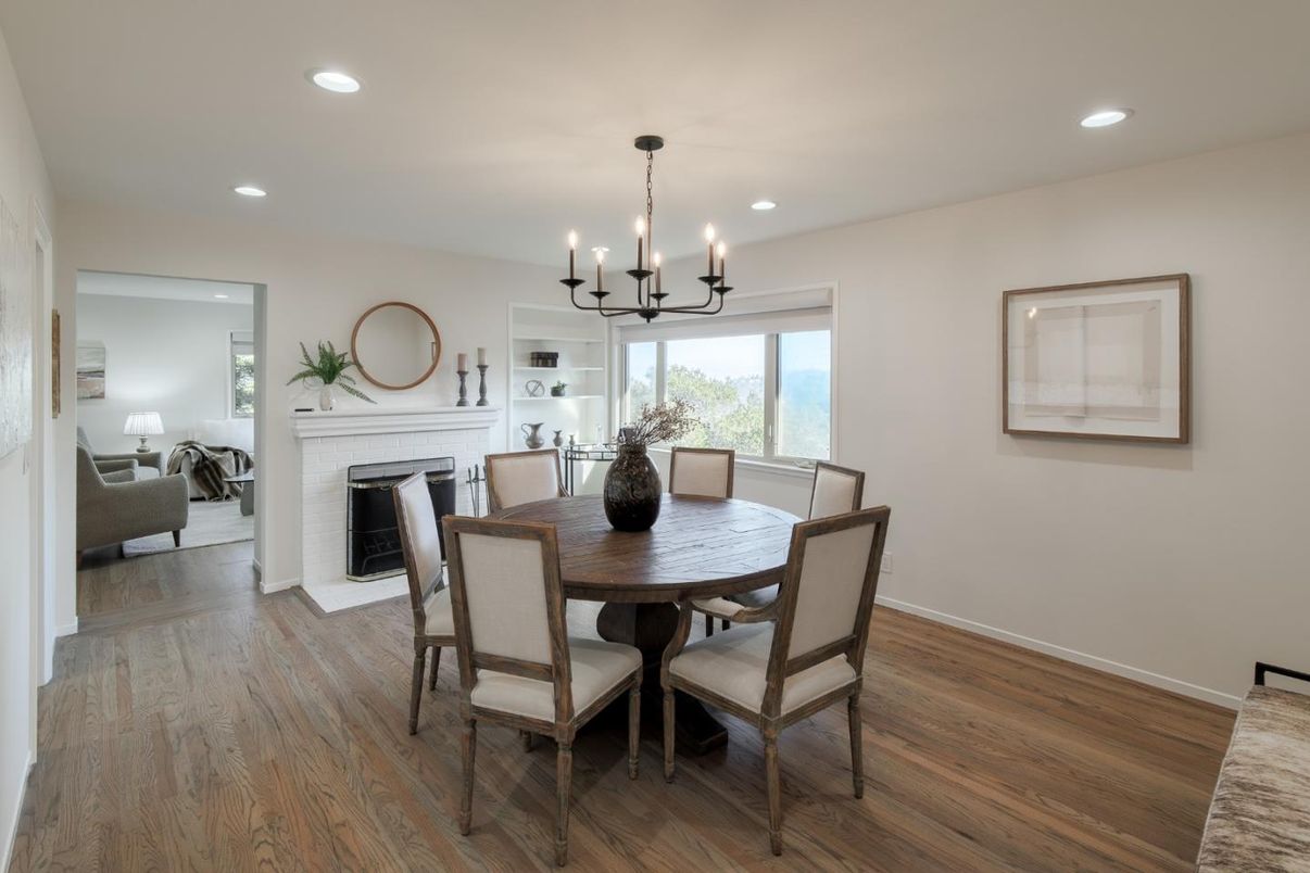 Chandelier, Dining room, Fireplace, Interior, Recessed Lighting, Wood Texture Flooring