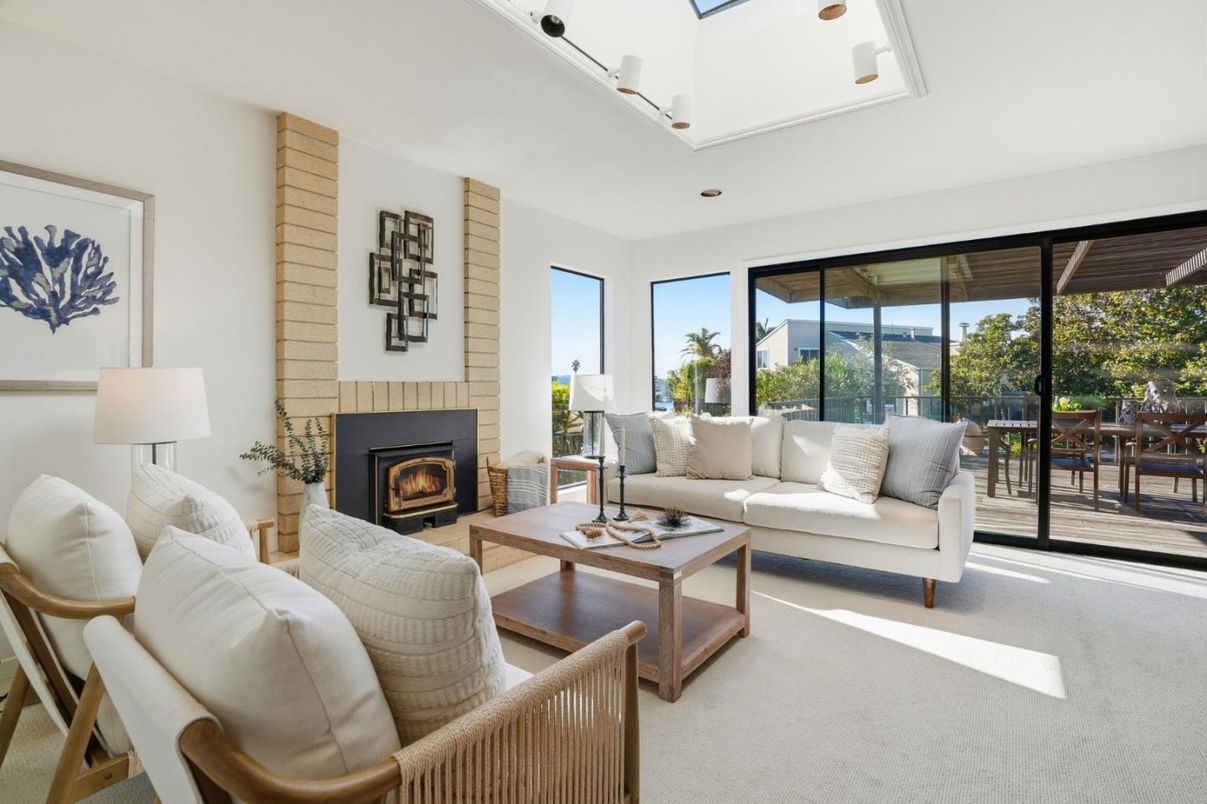 Fireplace, Interior, Living room, Recessed Lighting