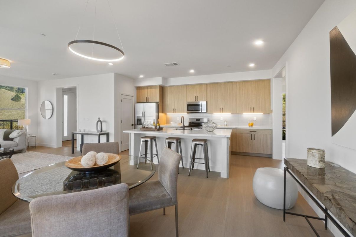 Dining room, Interior, Kitchen, Pendant Lights, Recessed Lighting, Stainless Steel Appliances, Wood Texture Flooring