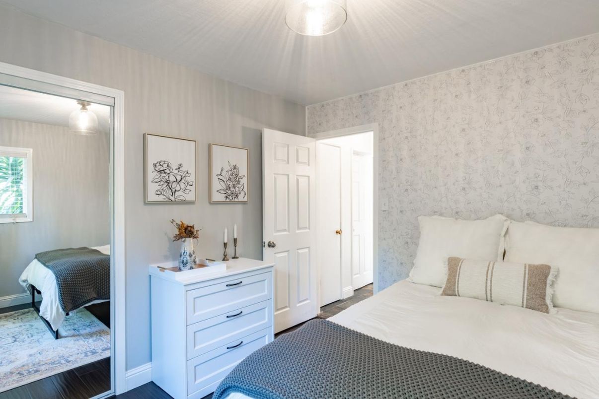 Bedroom, Interior, Wood Texture Flooring