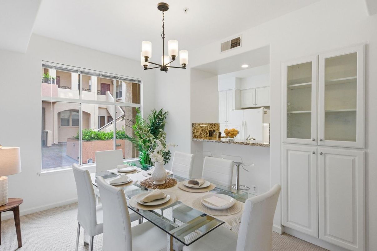 Chandelier, Dining room, Interior, Pendant Lights, Recessed Lighting