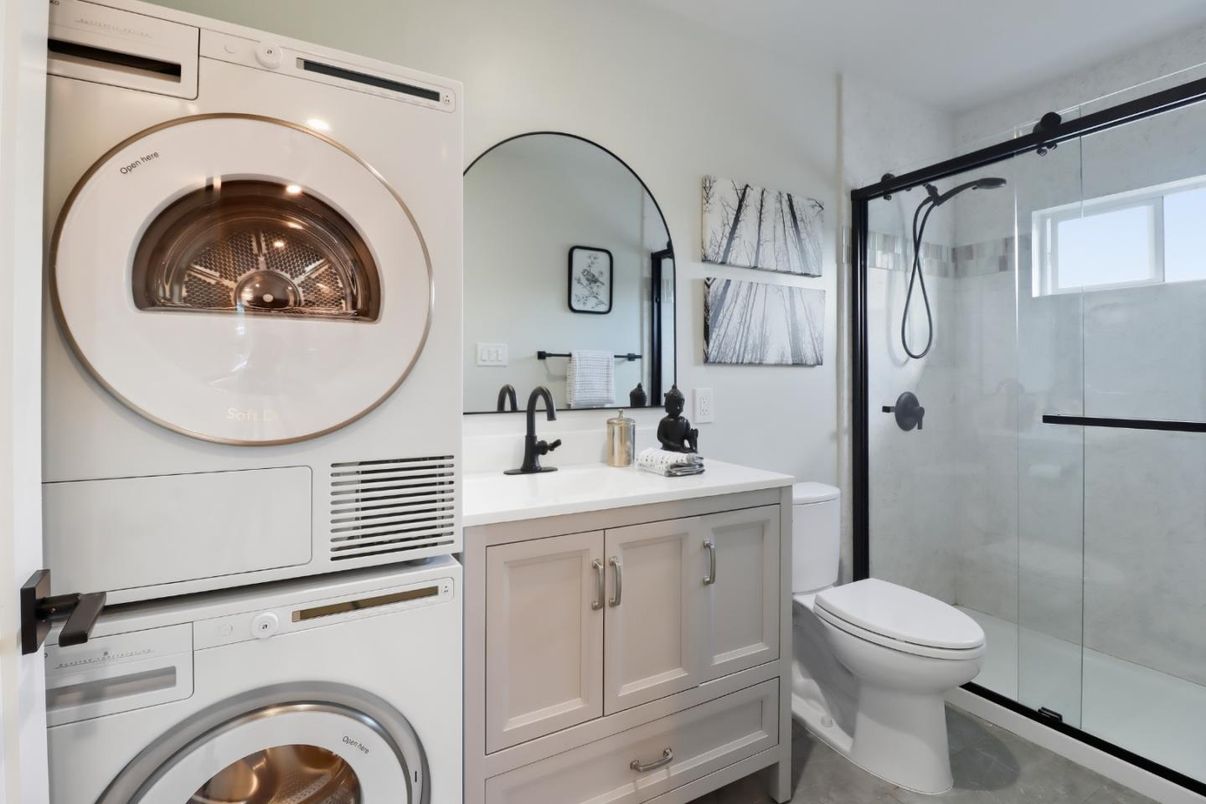 Bathroom, Glass Shower, Interior, Washer