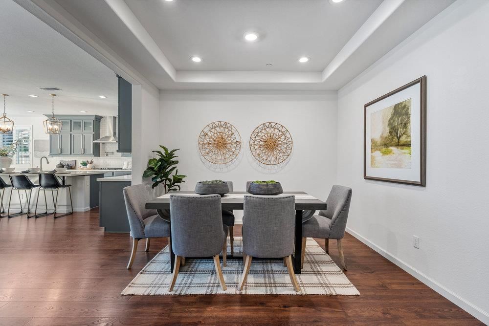 Dining room, Interior, Kitchen, Pendant Lights, Recessed Lighting, Wood Texture Flooring