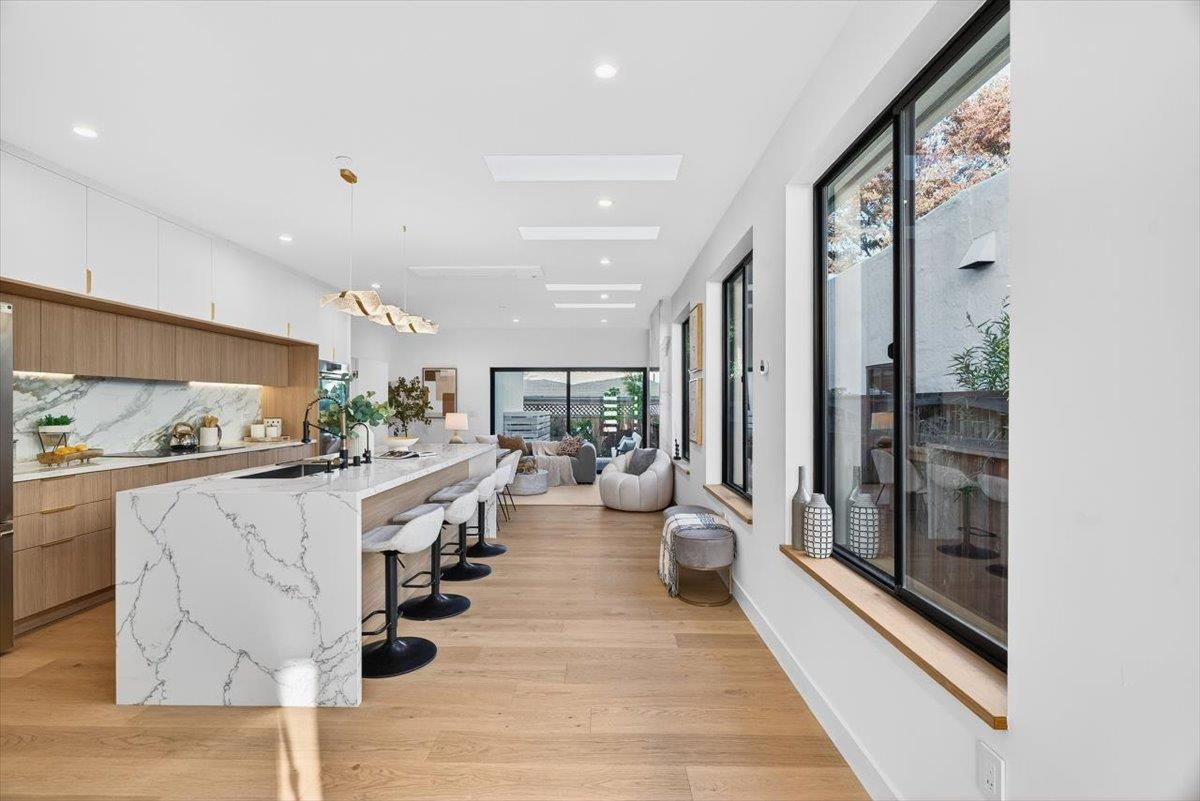 Interior, Kitchen, Living room, Marble Walls, Pendant Lights, Recessed Lighting, Wood Texture Flooring