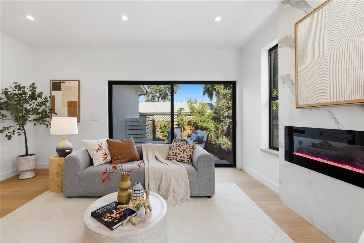 Fireplace, Interior, Living room, Recessed Lighting, Wood Texture Flooring