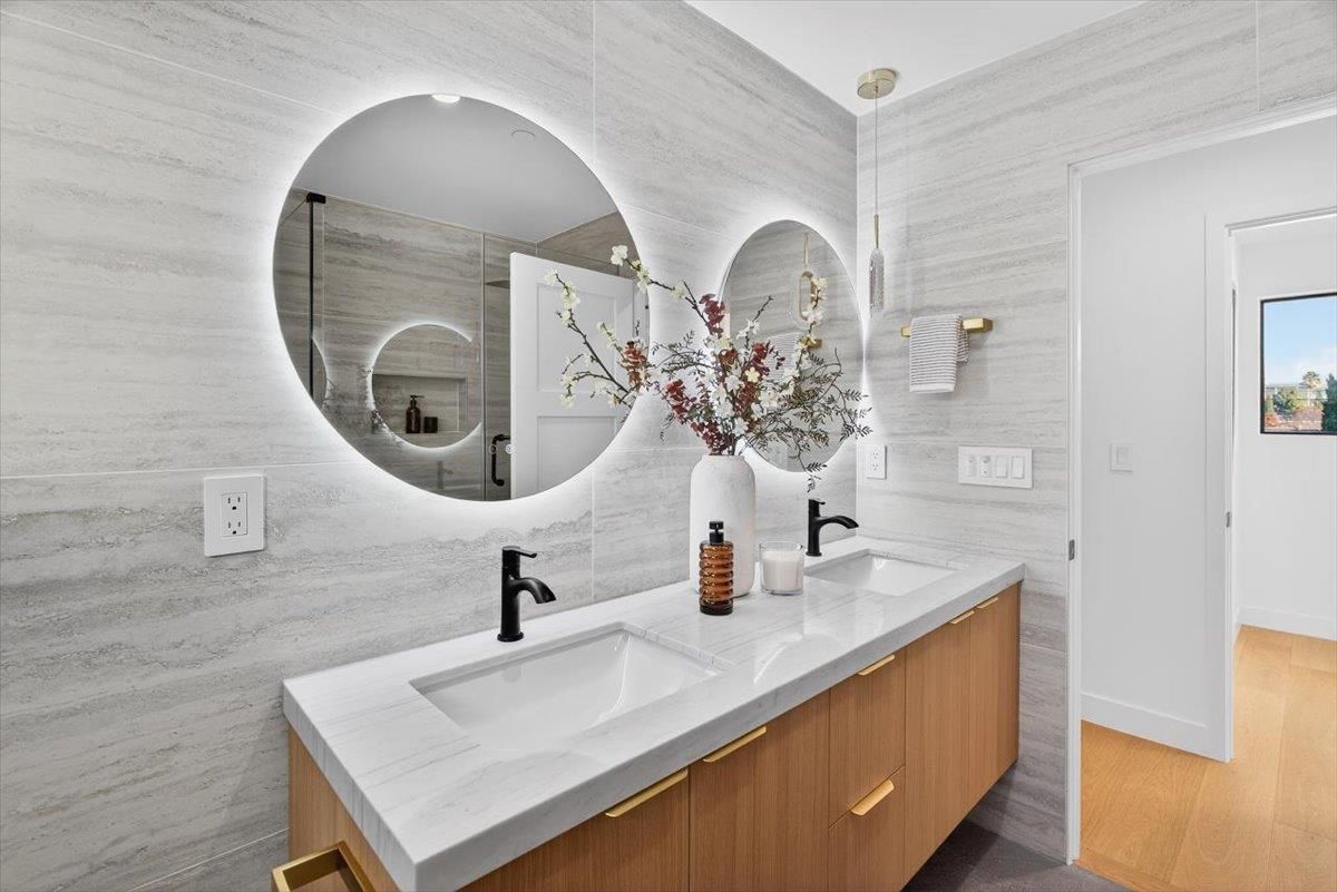 Bathroom, Dual Sink Vanities, Interior, Pendant Lights, Wood Texture Flooring