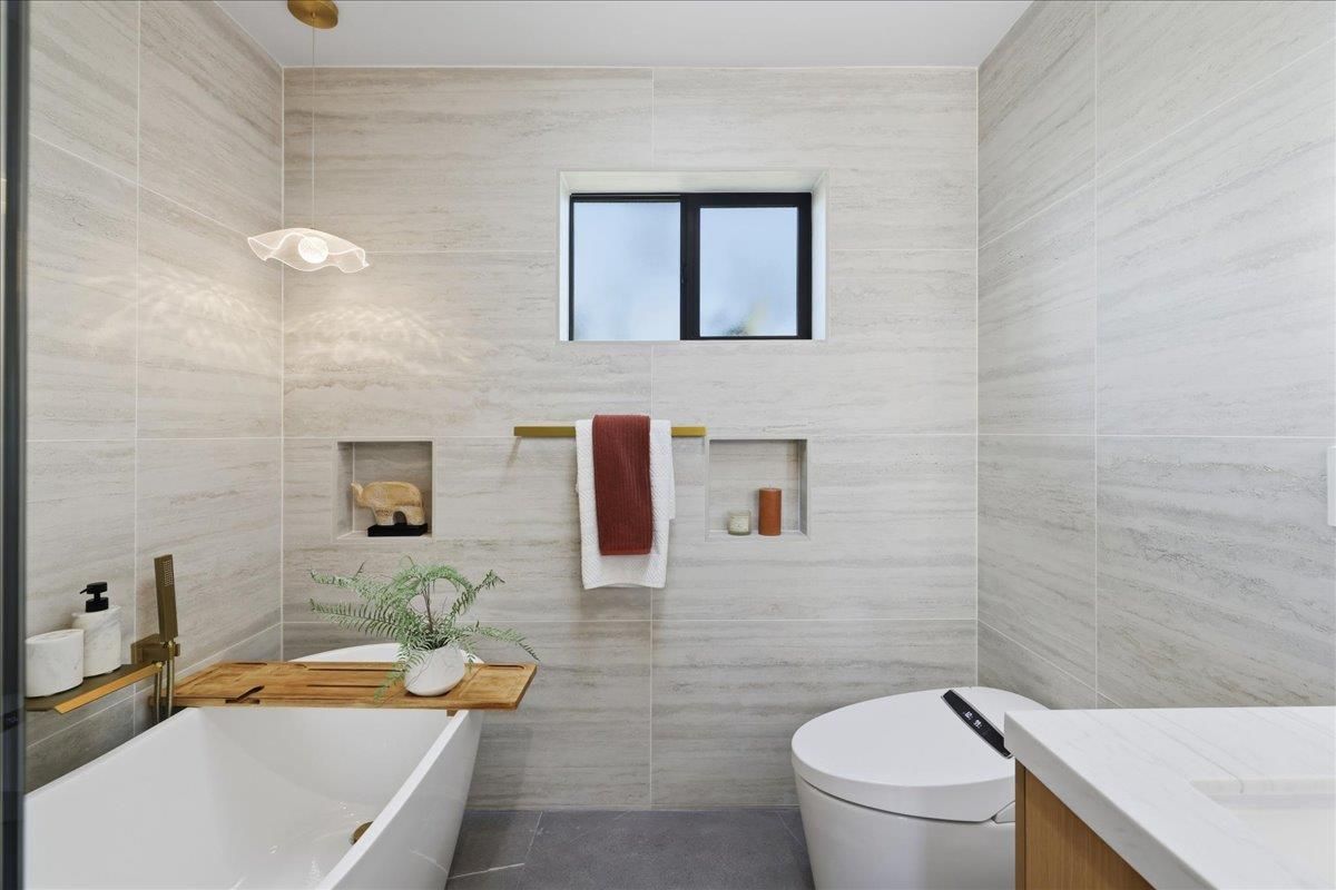 Bathroom, Free Standing Baths, Interior