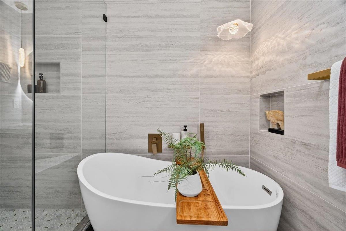 Bathroom, Free Standing Baths, Glass Shower, Interior
