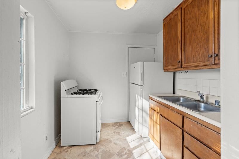 Interior, Kitchen, Washer