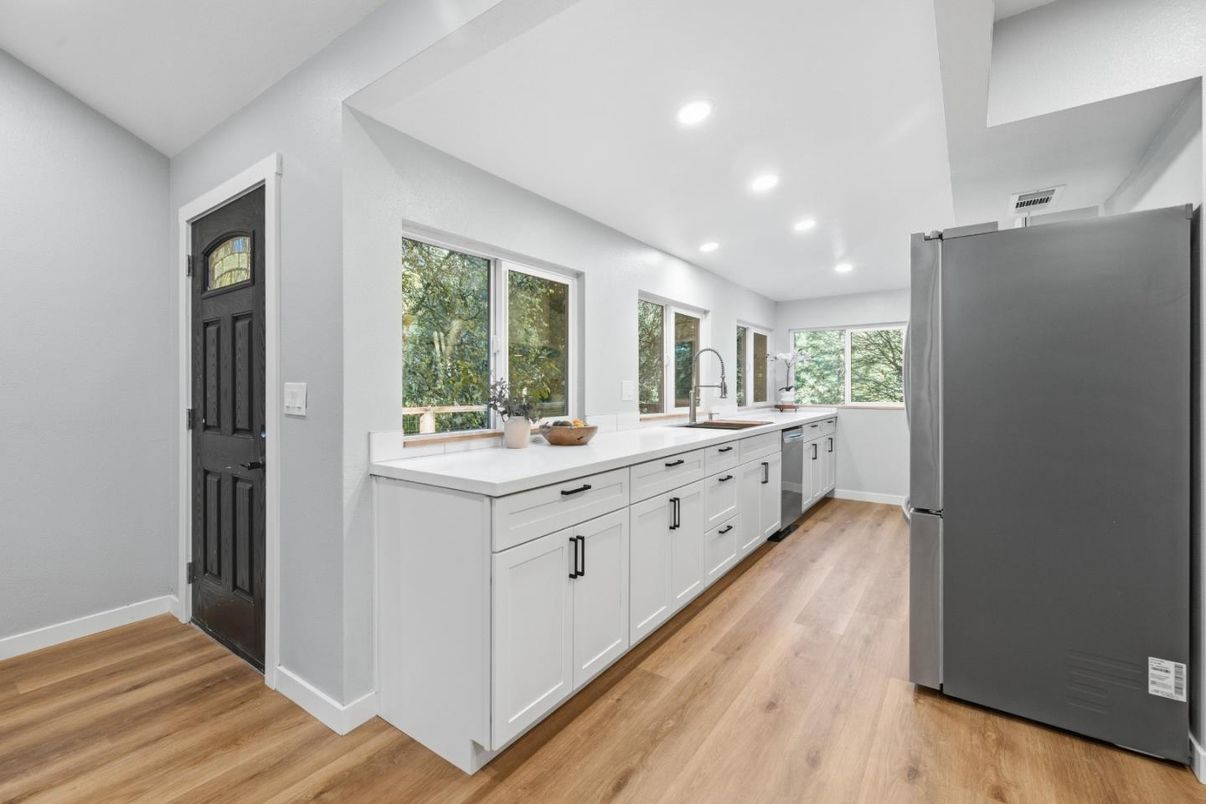 Interior, Kitchen, Recessed Lighting, Wood Texture Flooring