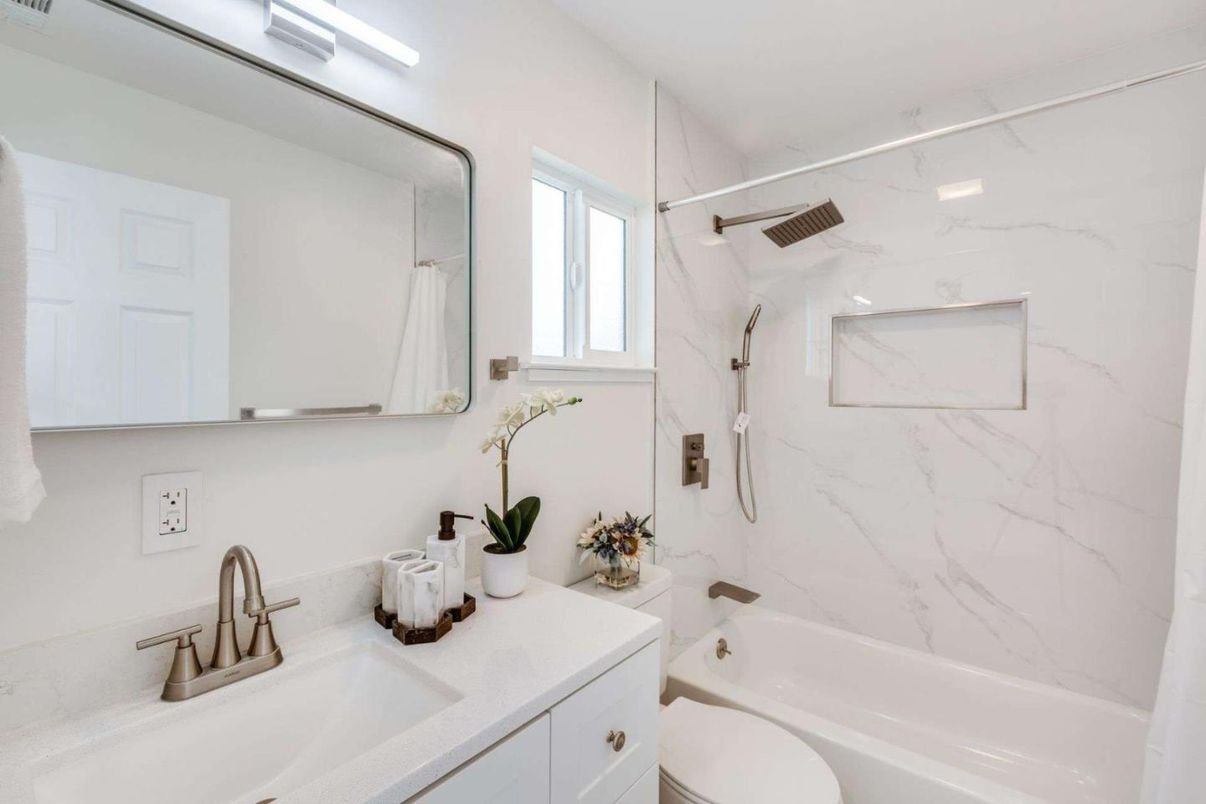 Bathroom, Interior, Marble Walls