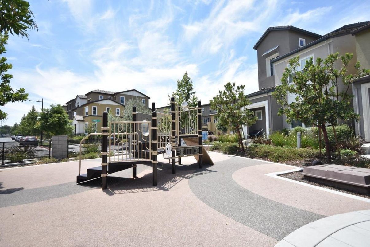 Backyard, Exterior, Playground