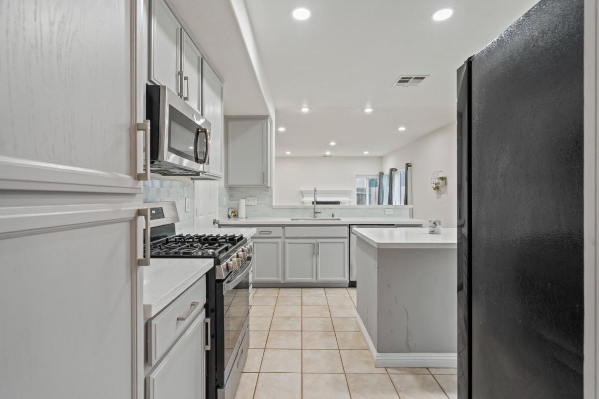 Interior, Kitchen, Recessed Lighting