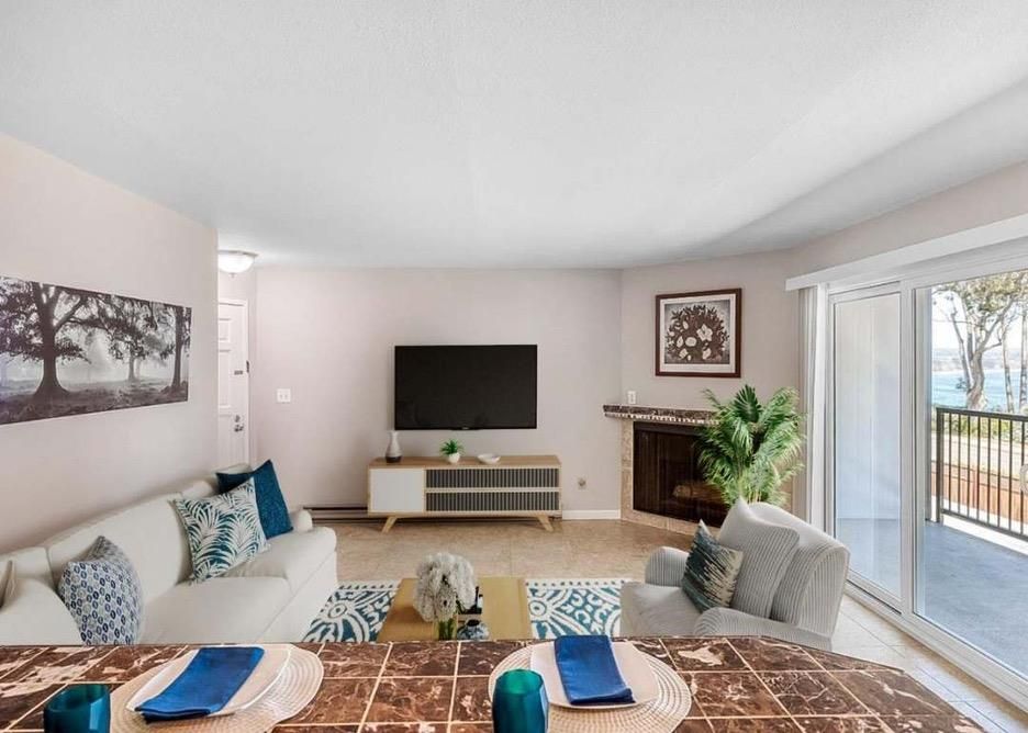 Fireplace, Interior, Living room