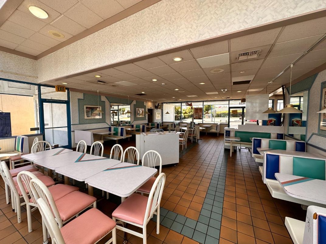 Dining room, Interior, Pendant Lights, Recessed Lighting