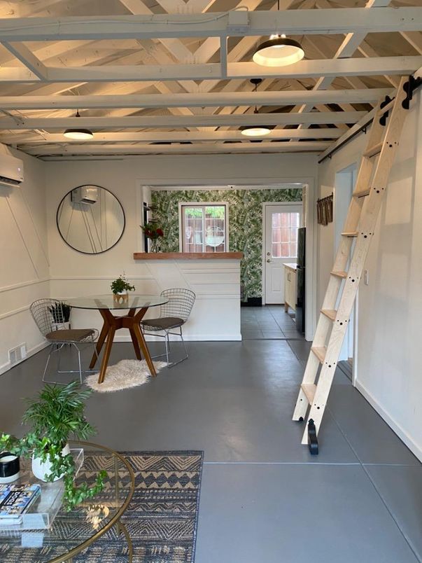 Dining room, Interior