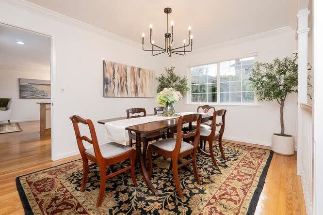 Chandelier, Dining room, Interior, Recessed Lighting, Wood Texture Flooring