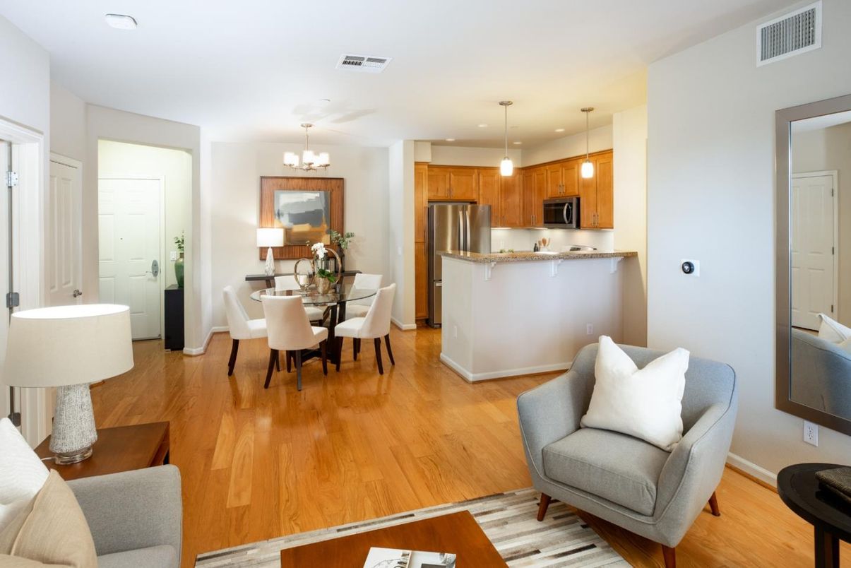 Chandelier, Dining room, Interior, Kitchen, Pendant Lights, Recessed Lighting, Stainless Steel Appliances, Wood Texture Flooring