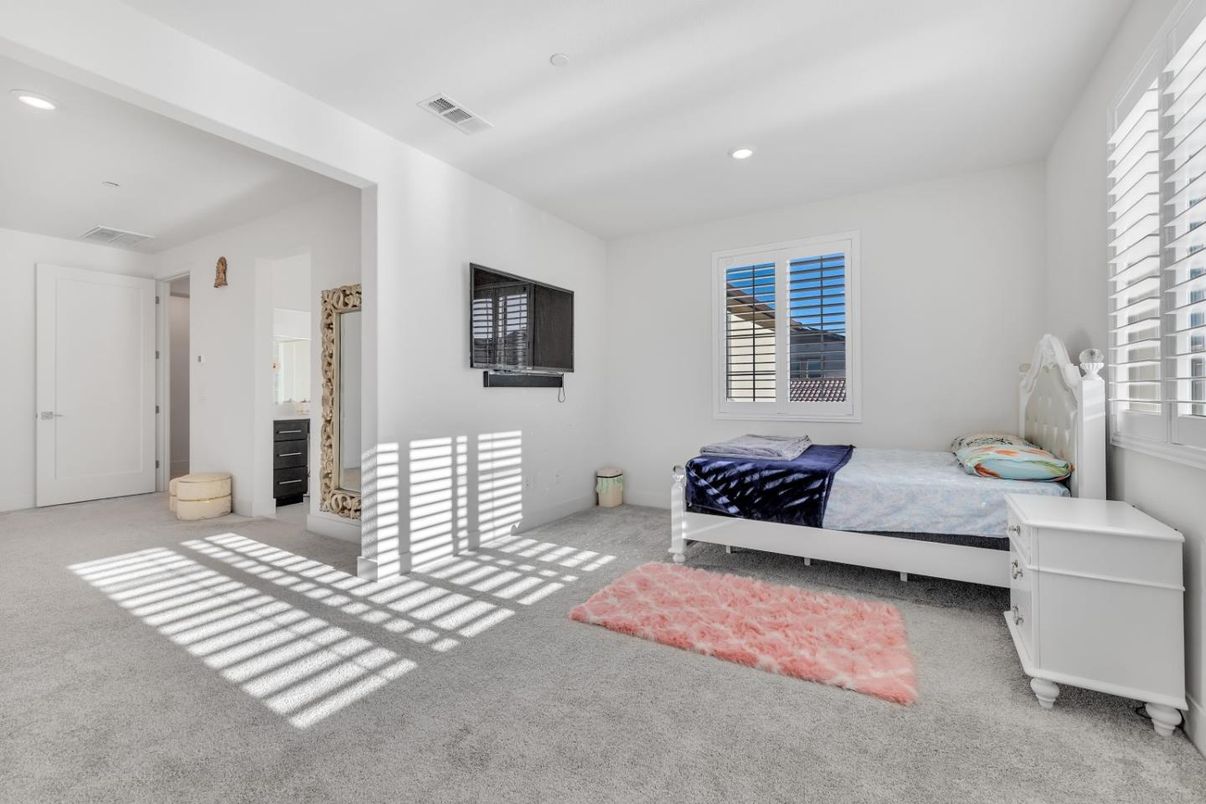 Bedroom, Interior, Recessed Lighting