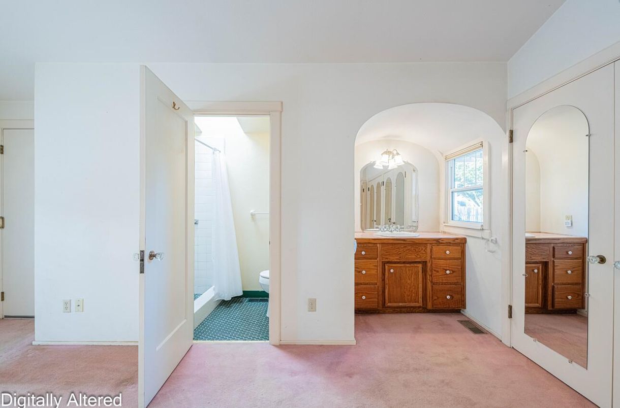 Bathroom, Empty room, Interior