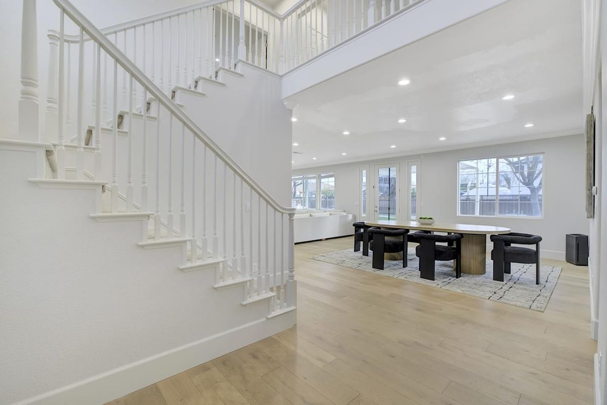 Dining room, Interior, Recessed Lighting, Wood Texture Flooring