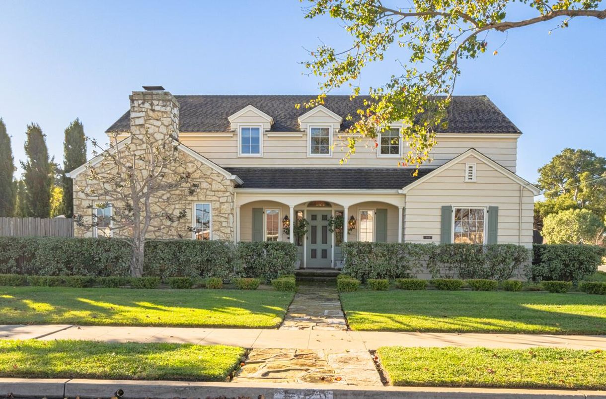 Exterior, Facade, French Provincial