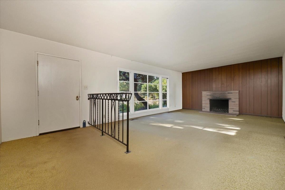 Empty room, Fireplace, Interior, Wooden Walls