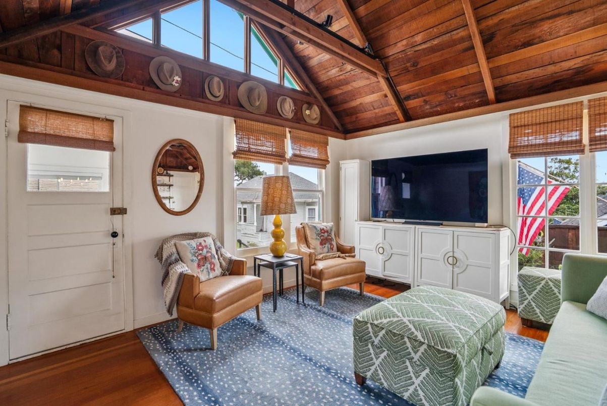 Interior, Living room, Wooden Beams, Wooden Ceilings, Wood Texture Flooring