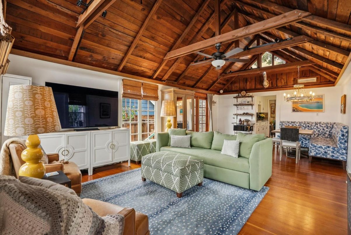 Chandelier, Dining room, Interior, Living room, Wooden Beams, Wooden Ceilings, Wood Texture Flooring