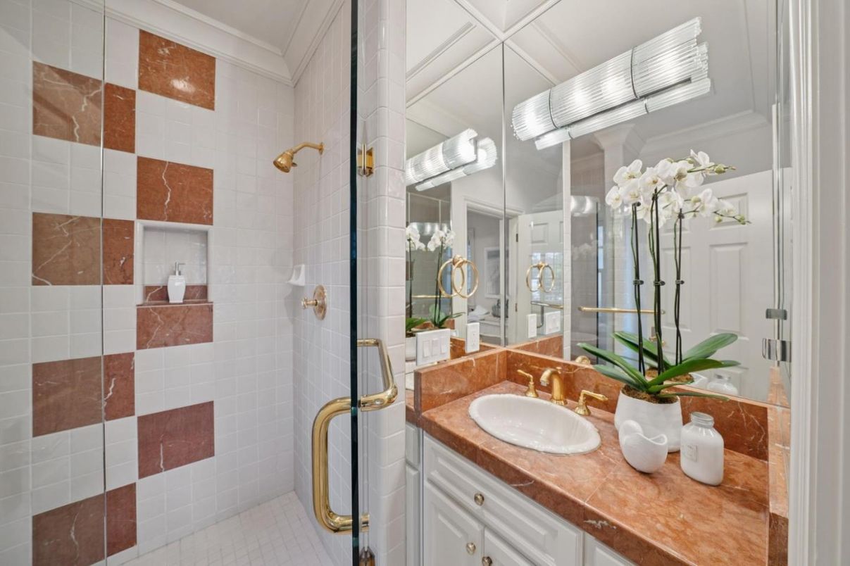 Bathroom, Interior, Tile Countertops