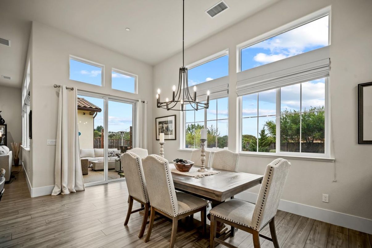 Chandelier, Dining room, Interior, Recessed Lighting, Wood Texture Flooring