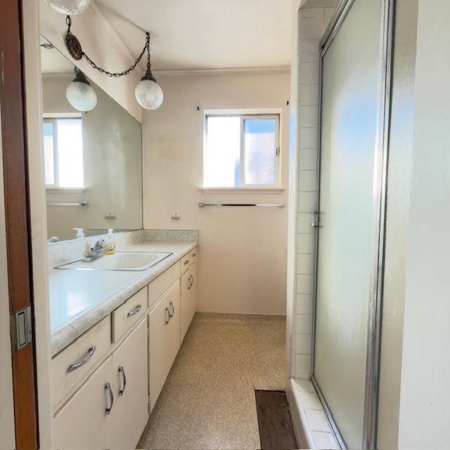Bathroom, Dual Sink Vanities, Interior, Pendant Lights