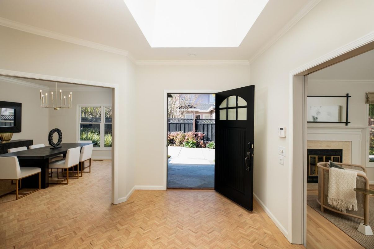 Dining room, Fireplace, Interior, Pendant Lights, Wood Texture Flooring