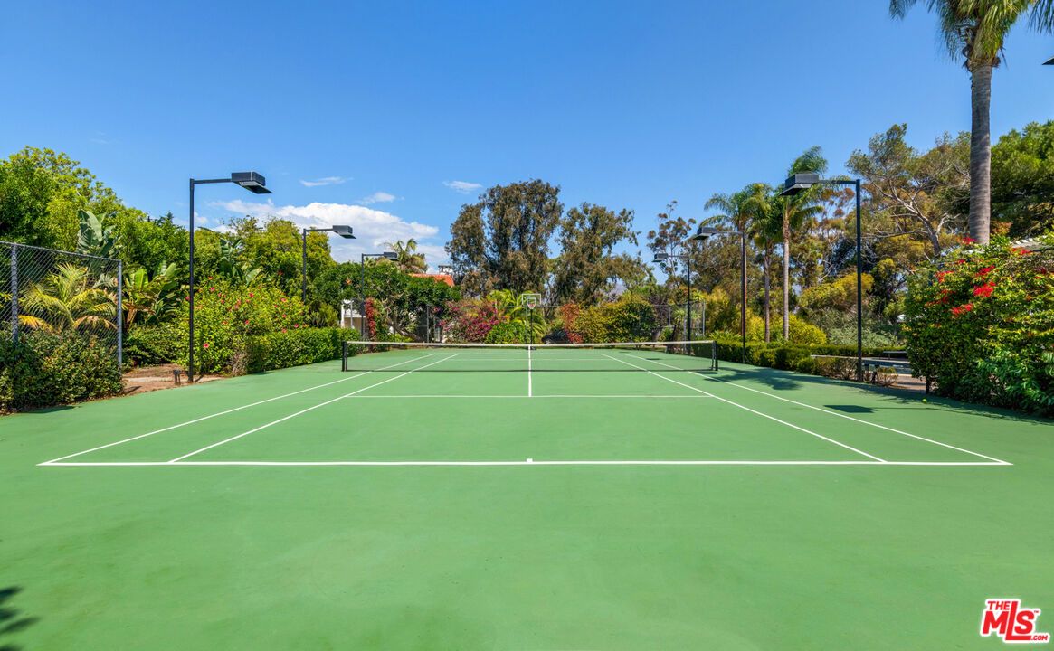 Exterior, Tennis Courts